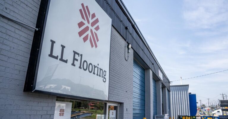 Flooring chain Lumber Liquidators declares bankruptcy