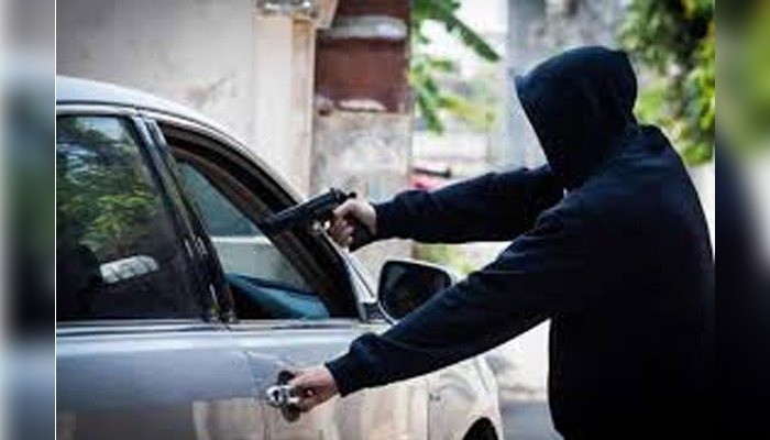 Yuletide_ Motorists become target of traffic robbers