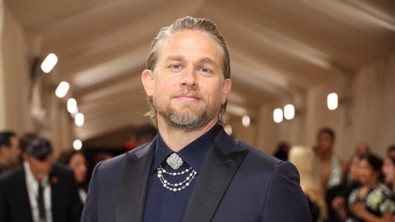 Charlie Hunnam to Lead Netflix’s ‘Monster’ Season 3 as Grave-Robbing Murderer Ed Gein