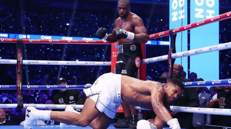 How did Daniel Dubois secure victory over Anthony Joshua to retain IBF World Heavyweight title?