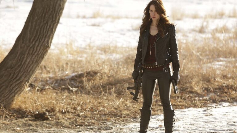 Wynonna Earp Creator Says Melanie Scrofano Has Not Missed a Step