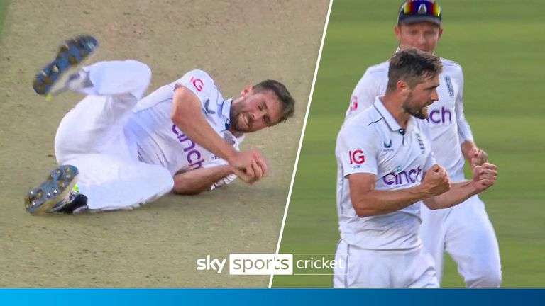 Chris Woakes takes England&#39;s first wicket of the second innings after an underwhelming start in day three of the third Test against Sri Lanka.