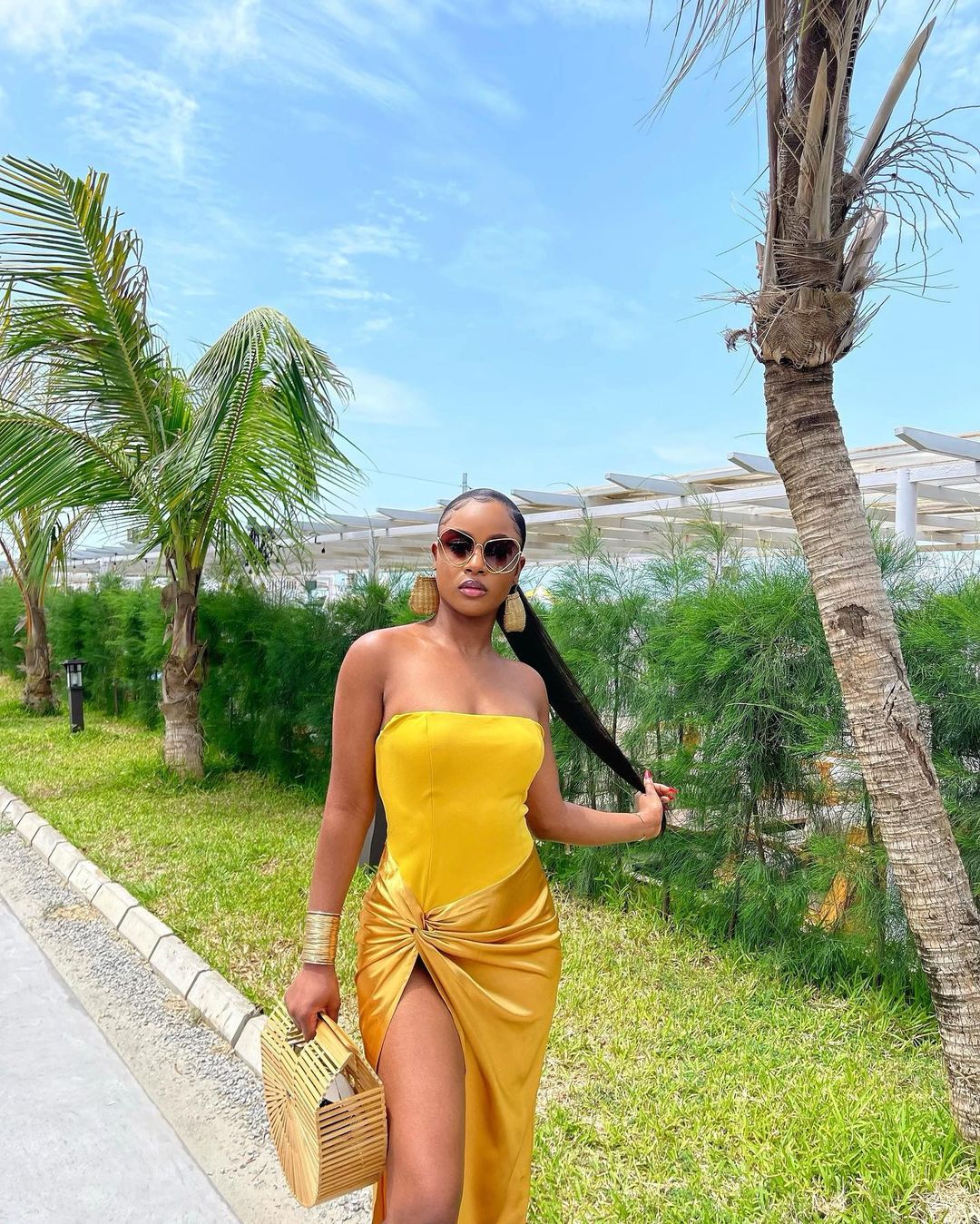 "Big Bella, uncommon Mrs ikoyi" Reactions As Reality TV Star, Bella Okagbue Flaunts Her Beauty In New Photos