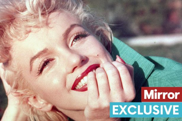 Marilyn Monroe's possessions on nightstand next to where she died inlcuded pills and scarf