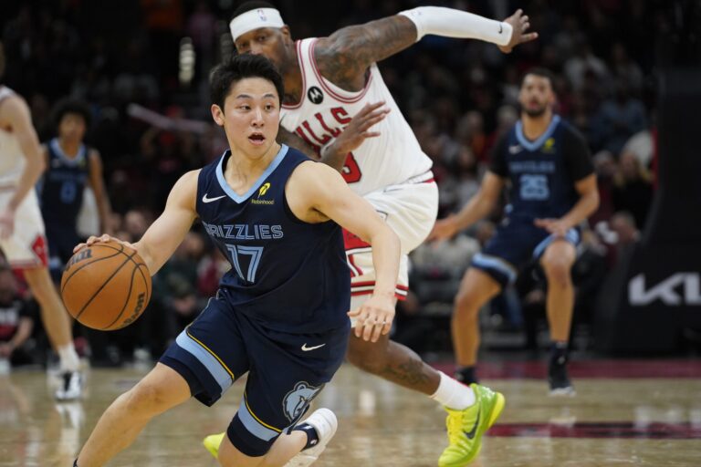 What NBA history did Yuki Kawamura make with Memphis Grizzlies