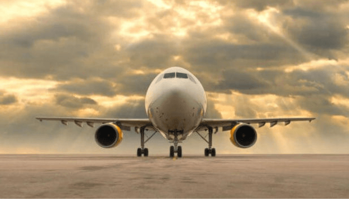 Airlines acquire new planes to meet Christmas demand