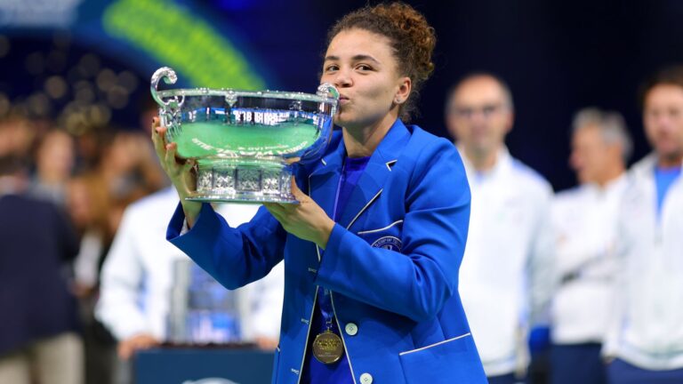 Jasmine Paolini of Italy lifts the Billie Jean King Cup trophy during the trophy presentation after winning the Billie Jean King Cup Finals at Palacio de Deportes Jose Maria Martin Carpena on November 20, 2024 in Malaga, Spain. (Photo by Fran Santiago/Getty Images for ITF)