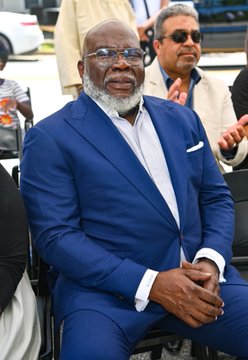 Bishop T.D. Jakes reportedly experienced a medical emergency during Sunday service