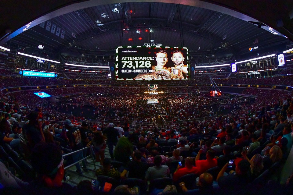 The AT&T Stadium has 80,000 seats and can take an extra 20,000 fans