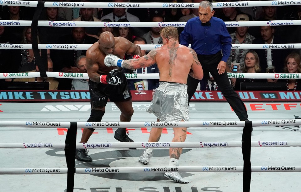 Tyson was rocked in the third and failed to recover