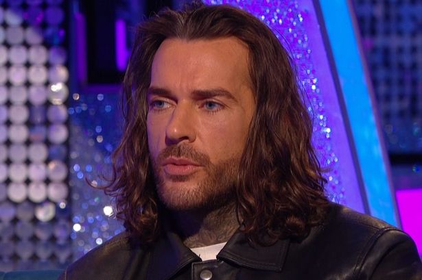 Strictly's Pete Wicks leaves host speechless with racy joke live on air