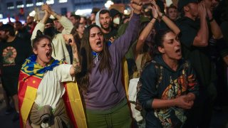 Tens of Thousands Protest In Valencia Over Floods, Demand Resignation Of Regional Leader Carlos Mazón